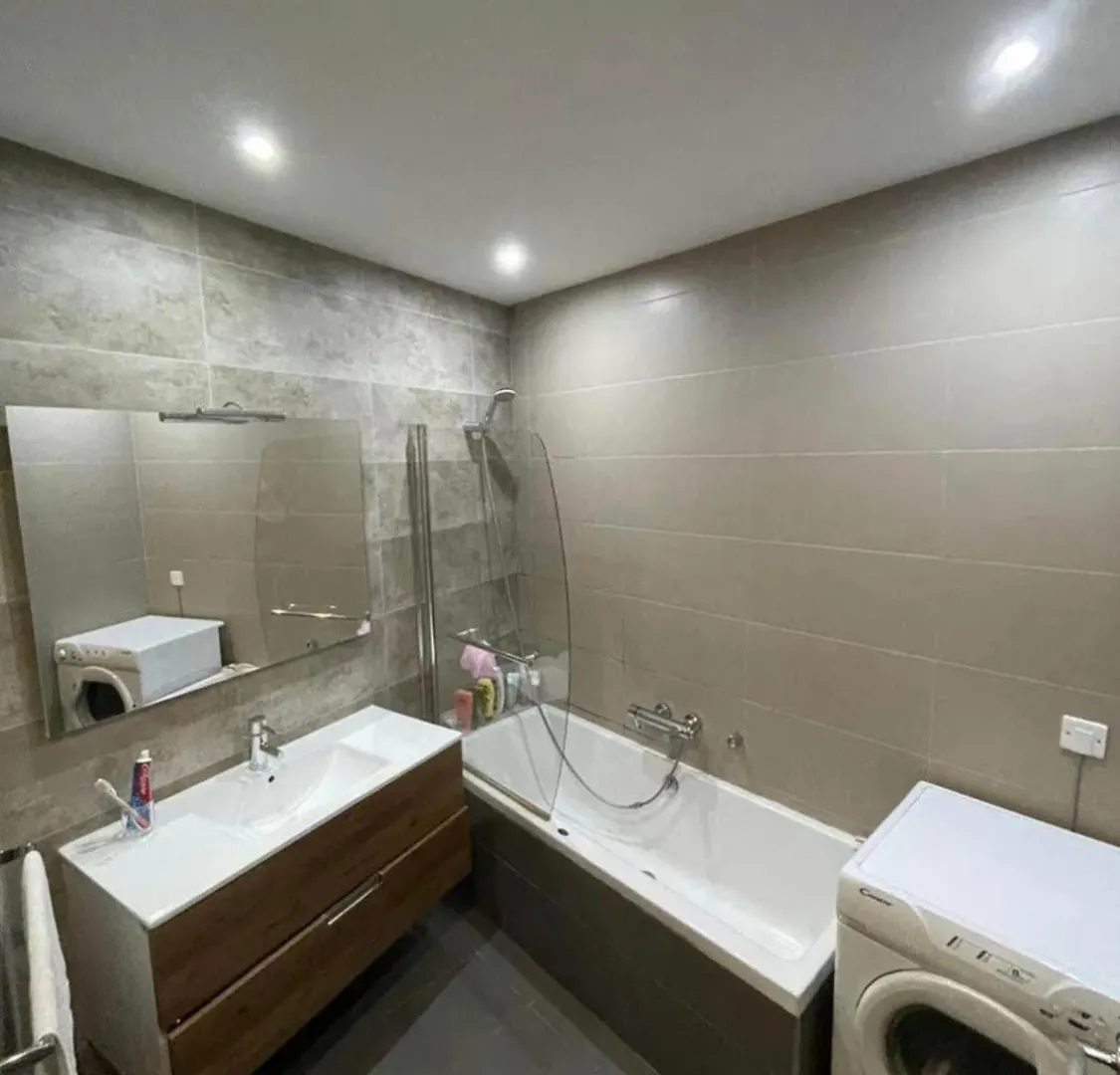 Alloggio in famiglia Stanza Vicino Paceville E San Giuliano Is-Swieqi